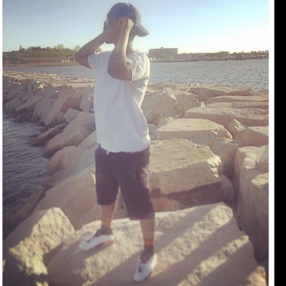 Profile Picture of Chrispin Nkundabagenzi (@chrispin123) on Poshmark