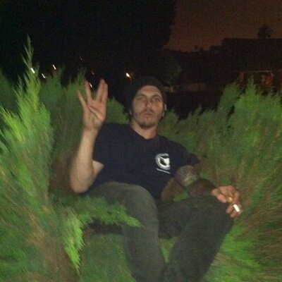 Profile Picture of Jon Bourcier (@the_jon_show) on Twitter