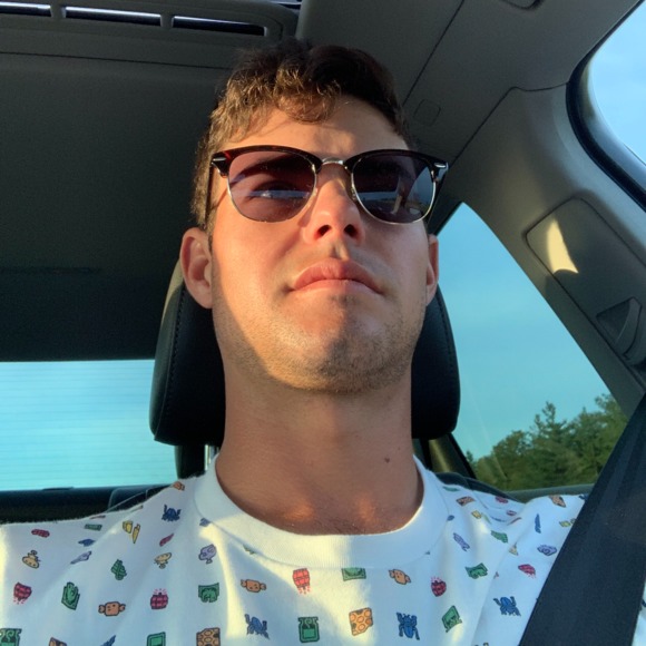 Profile Picture of Kyle Kmiecik (@kkameek1) on Poshmark