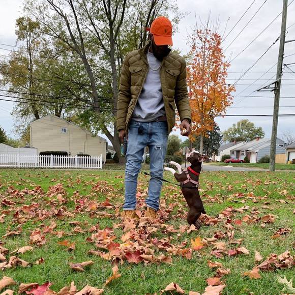 Profile Picture of Devon Smith (@sensflow) on Poshmark
