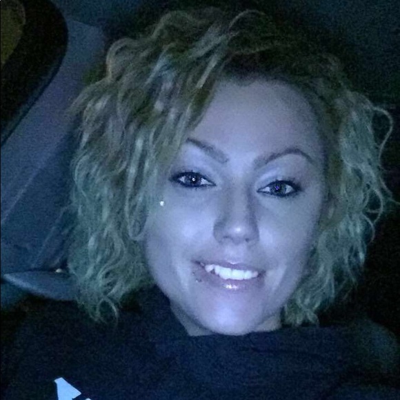 Profile Picture of Krystle Mcmichael (@krystlemcmichae) on Poshmark