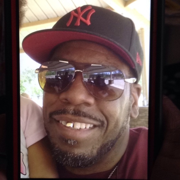 Profile Picture of Darrin Price (@bvilledee) on Poshmark