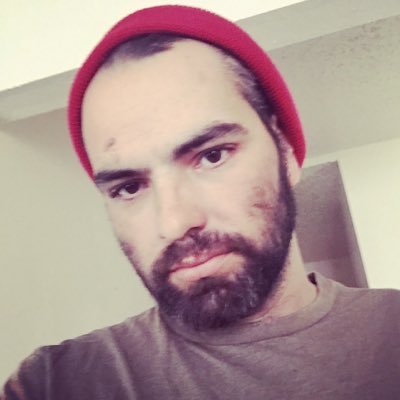 Profile Picture of Jonathan Hensley (@luvinLukeBryan) on Twitter