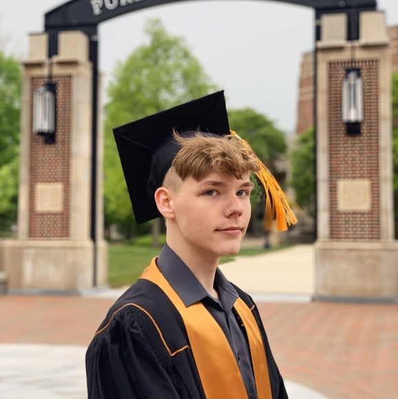 Profile Picture of Zachary Mcguire (@zmcguir) on Poshmark