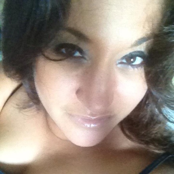 Profile Picture of Jennifer Cserenyi (@shoediva1217) on Poshmark