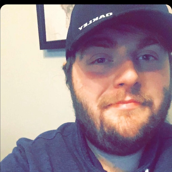 Profile Picture of Luke Willis (@doinaflip) on Poshmark