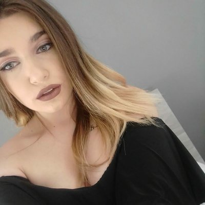 Profile Picture of Léa Clary (@lea_clary) on Twitter