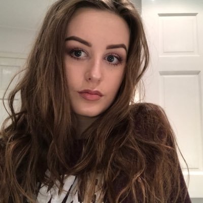 Profile Picture of Molly Pennington (@MollyPennn2001) on Twitter