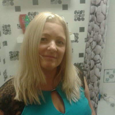 Profile Picture of Hazel Parker (@hazelc2222) on Twitter