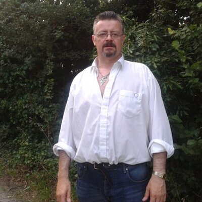 Profile Picture of Lee Thornton (@leethornton67) on Twitter