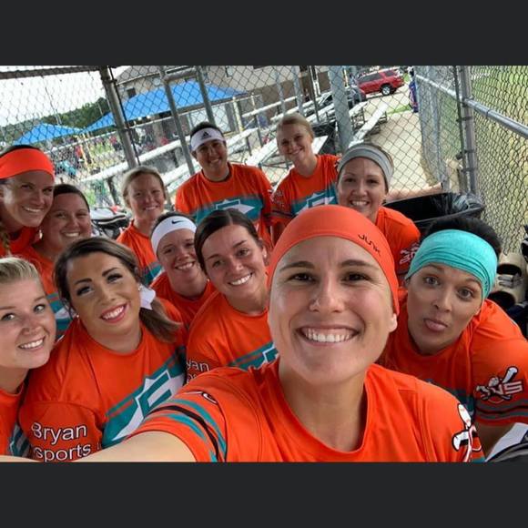 Profile Picture of Ashlyn Parmley (@aparmley13) on Poshmark