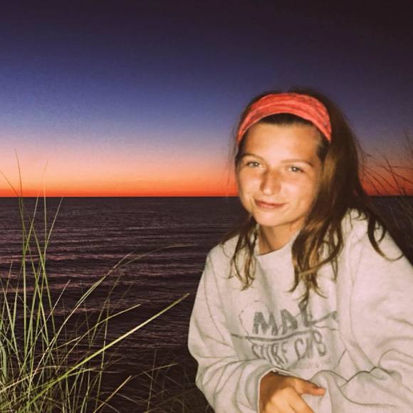 Profile Picture of Molly Tinkey (@mollytinkey) on Poshmark