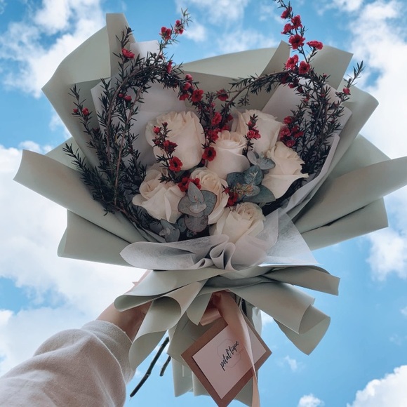 Profile Picture of Daniela Rossi (@daniela_rossi) on Poshmark