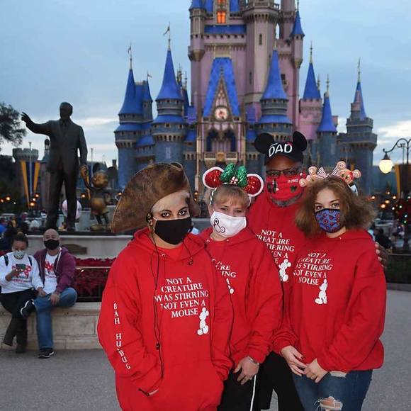 Profile Picture of Cathy Kubiniec-robinson (@nicckymattys) on Poshmark