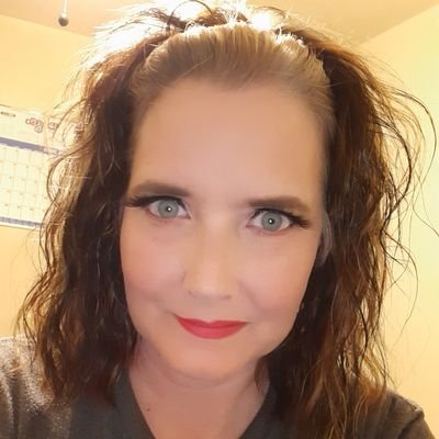 Profile Picture of Amber And Pampered Chef (@AmberNobles3) on Twitter