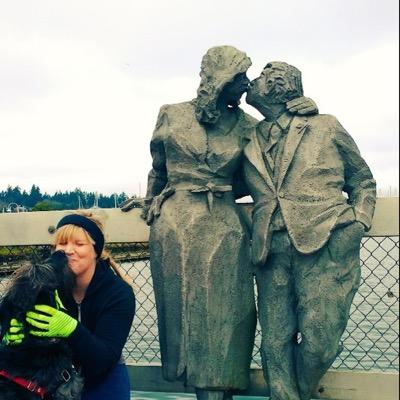 Profile Picture of Laurel (@laurelM_Ed) on Twitter