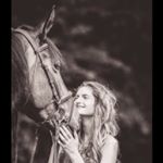 Profile Picture of Charlotte Glaze (@lottieg_equine) on Instagram