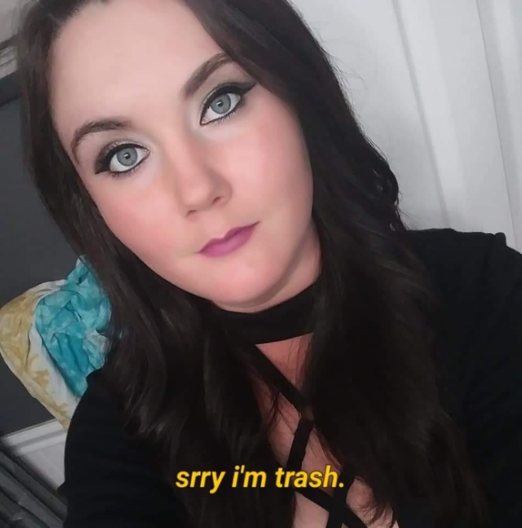 Profile Picture of Samantha Schwalls (@samjosch) on Poshmark