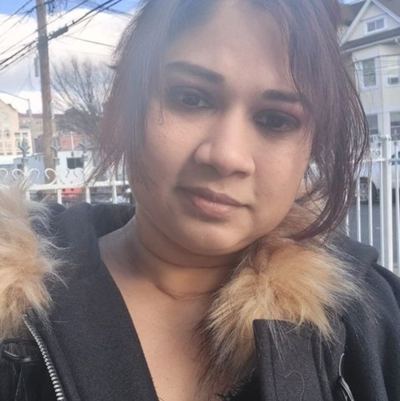 Profile Picture of Ruth Singh (@ruths8063) on Poshmark