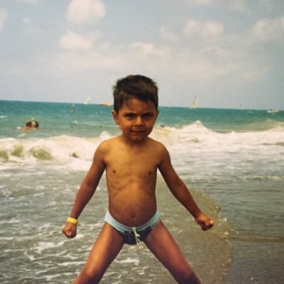 Profile Picture of Robert Kuchinsky (@Rkv0jJjGj6AIPwD) on Twitter