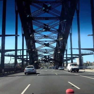 Profile Picture of Mel Calvert (@shardelles) on Twitter