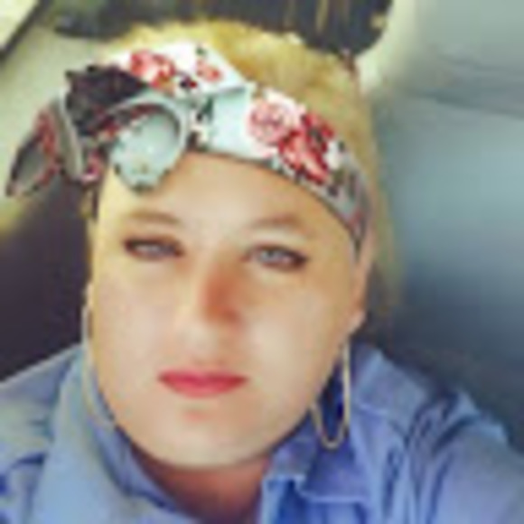 Profile Picture of Bobbie joe Raleigh (@bjraleigh43) on Poshmark