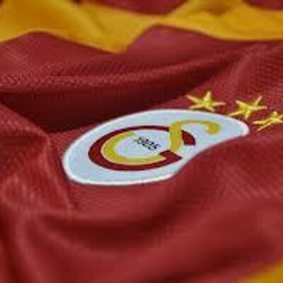 Profile Picture of Aylin Can (@aylincan9) on Twitter