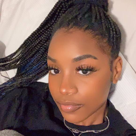 Profile Picture of Michiah Thomas (@michiahthomas) on Poshmark