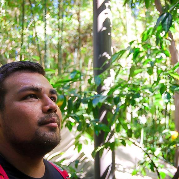 Profile Picture of Irving Avalos-serrano (@avalos_irving10) on Poshmark