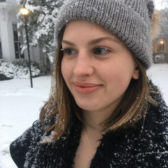Profile Picture of Alyssa Engel-swift (@h3azbgf6s16r16w) on Poshmark