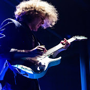 Profile Picture of Stephen Perron (@stephenperronmusic) on Youtube