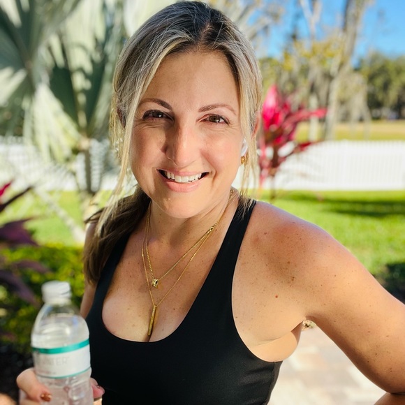 Profile Picture of Melissa Pranzo (@melpranzo1127) on Poshmark