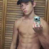 Profile Picture of Rob Burrell (@hotstud0617) on Myspace