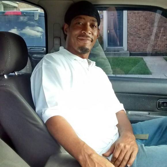 Profile Picture of Andre Murphy (@murpa1122) on Poshmark