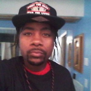 Profile Picture of Darren Bradshaw (@youngfressh20) on Twitter