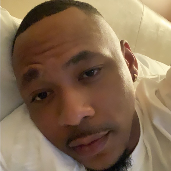 Profile Picture of Kevin Floyd (@kevinfloyd701) on Poshmark