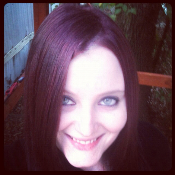 Profile Picture of Leslie Rowton (@leslie130) on Poshmark