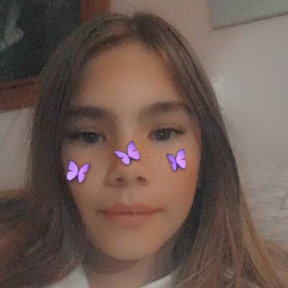 Profile Picture of Iszabeth Dunajski (@iszabeth) on Poshmark