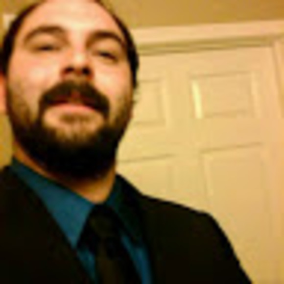 Profile Picture of Robert Kuhns (@rbrtkuhns5) on Poshmark