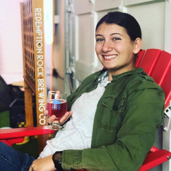 Profile Picture of Ashley Motta (@amotta16) on Poshmark