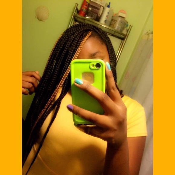 Profile Picture of Josephine Lasekan (@josephine__) on Poshmark