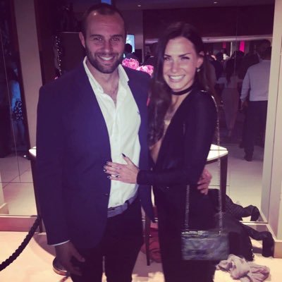 Profile Picture of Natalie Chisholm (@NatalieNonch) on Twitter