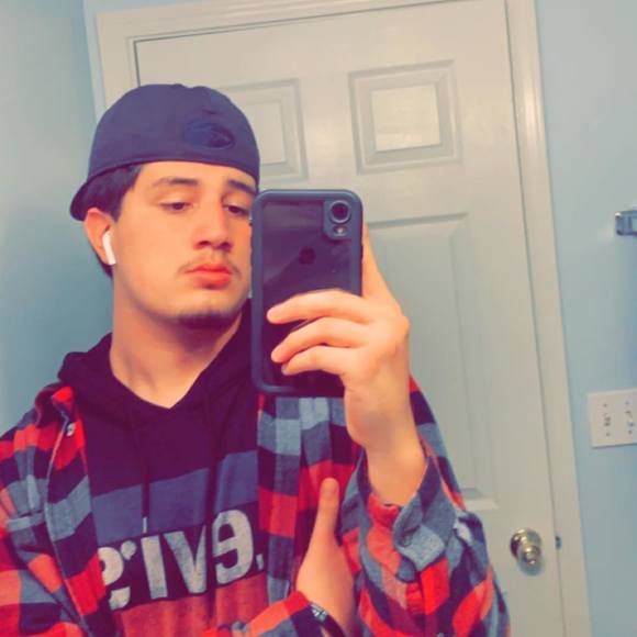 Profile Picture of Alexander Ayala (@alxxug) on Poshmark