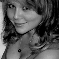 Profile Picture of Sandra Piotrowski (@mollymaussanny) on Twitter