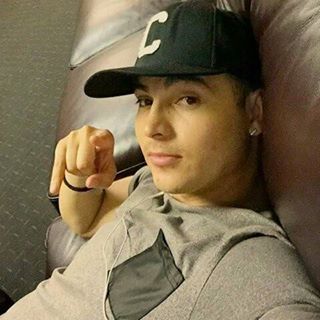 Jhon Gian Carlettî - Facebook Profile Picture of Jhon Gian Carlettî (@winy.broks.1) on Facebook