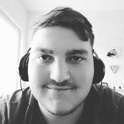 Profile Picture of Robert Neumann (@AusterKoyote192) on Twitter