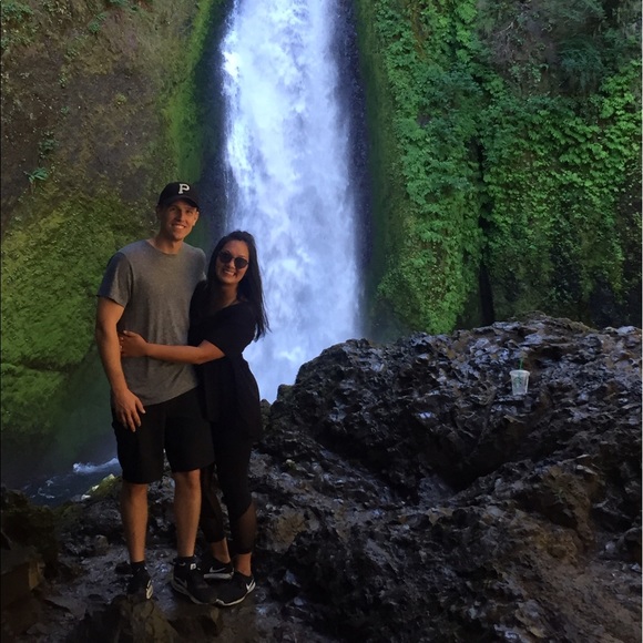 Alex Lapp - Poshmark Profile Picture of Alex Lapp (@alexlapp) on Poshmark