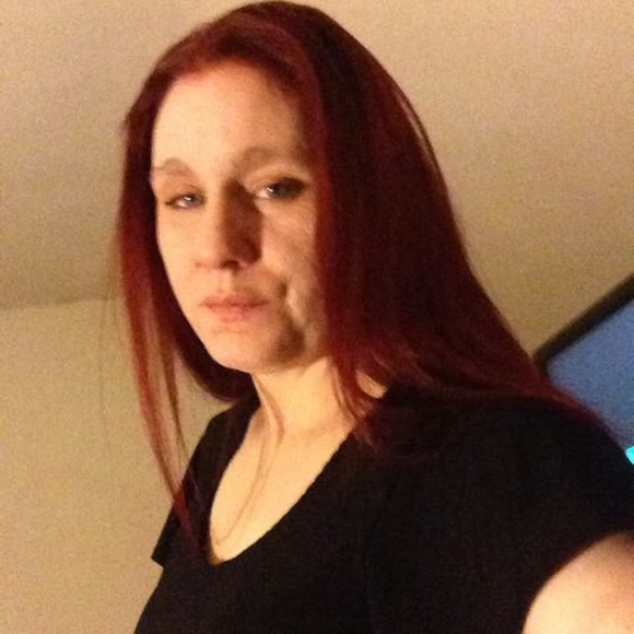 Profile Picture of Virginia Curcija (@virginiacurcija) on Poshmark