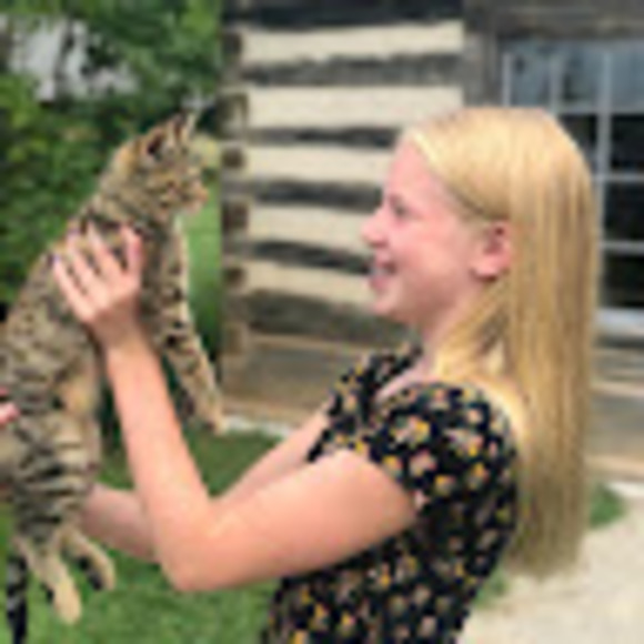 Profile Picture of Olivia Frailing (@fraioliv) on Poshmark