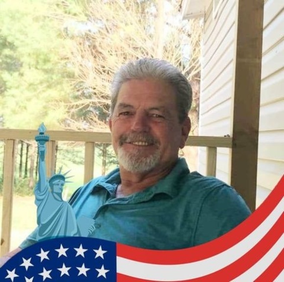 Profile Picture of Barry Diggs (@barrydiggs) on Poshmark